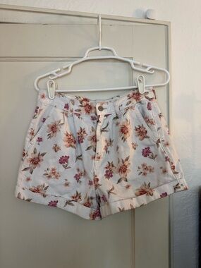 American Eagle Outfitters Floral Mom Jean Shorts - High Rise
